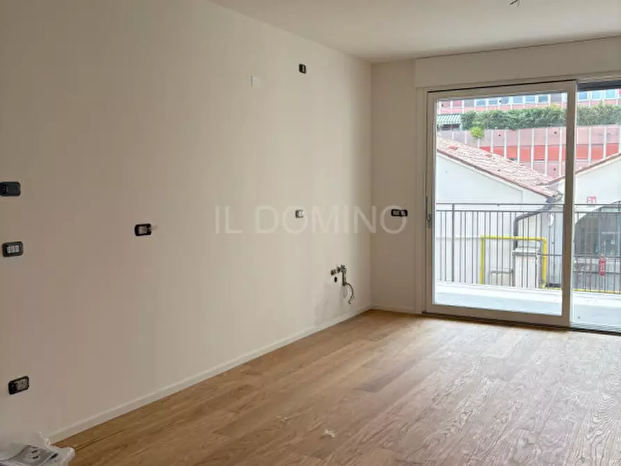 Immagine 3 di Appartamento in vendita  in Via Savonarola a Padova