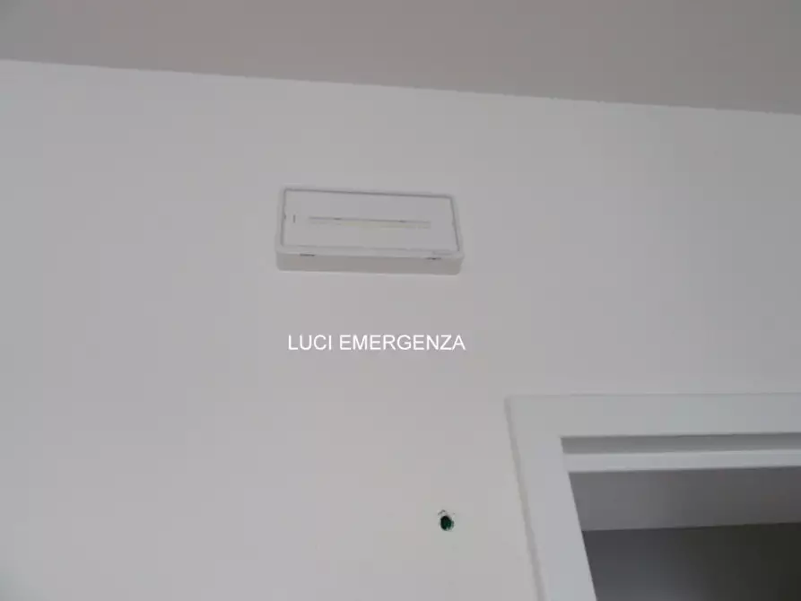 Immagine 30 di Appartamento in vendita  in Via Savonarola a Padova