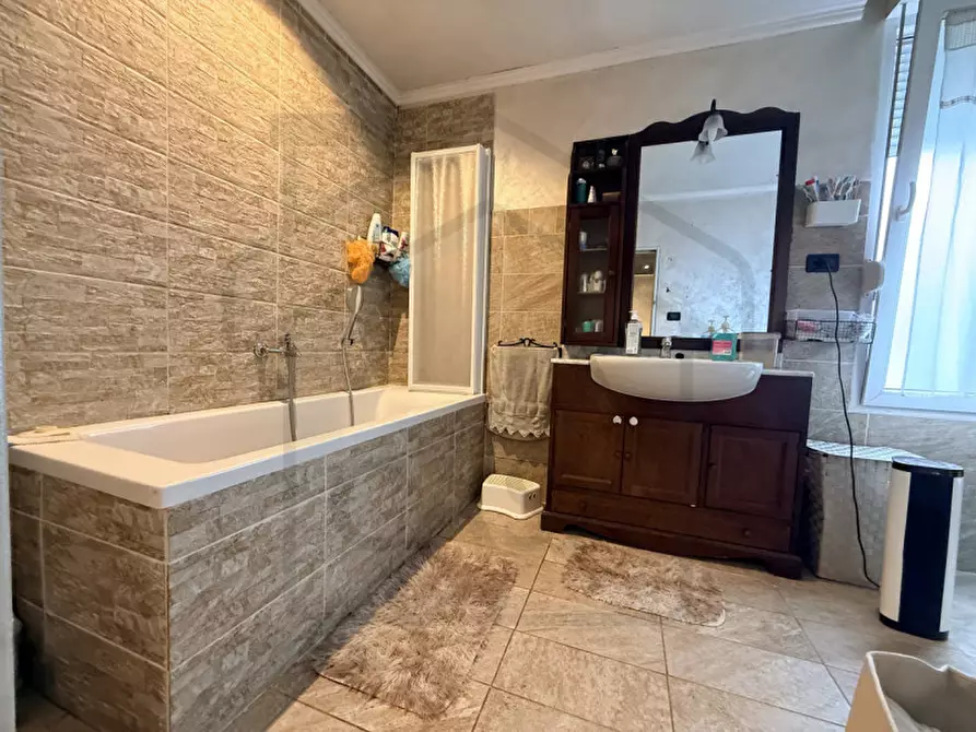 Immagine 4 di Casa bifamiliare in vendita  in Via Configliachi a Montegrotto Terme