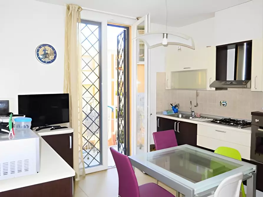 Immagine 1 di Appartamento in vendita  in via F. Cavallotti, 10 a Bologna