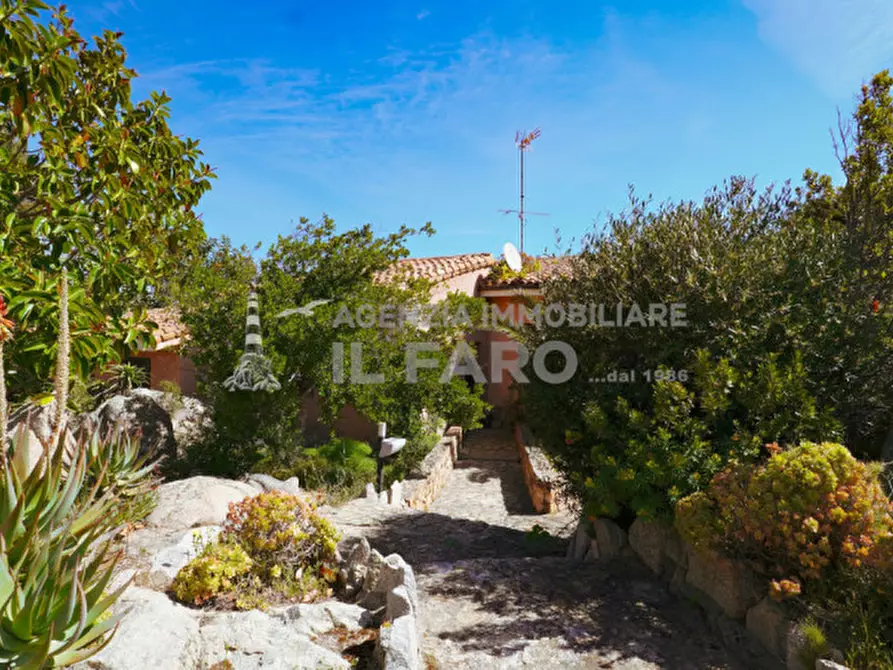 Immagine 21 di Villetta a schiera in vendita  in Regione Gambino a La Maddalena