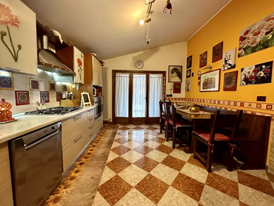 Immagine 1 di Casa indipendente in vendita  in via Umberto I a Casalserugo
