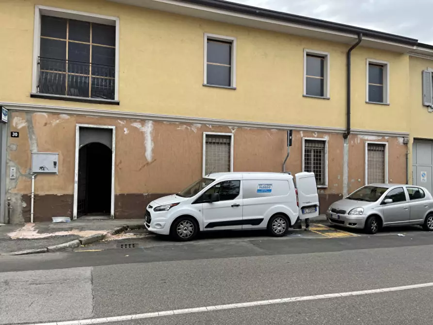 Immagine 1 di Ufficio in vendita  in VIA GIUSEPPE GARIBALDI, 30 a Cesano Maderno