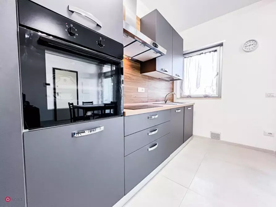 Immagine 4 di Appartamento in vendita  in via san simplicio a Olbia