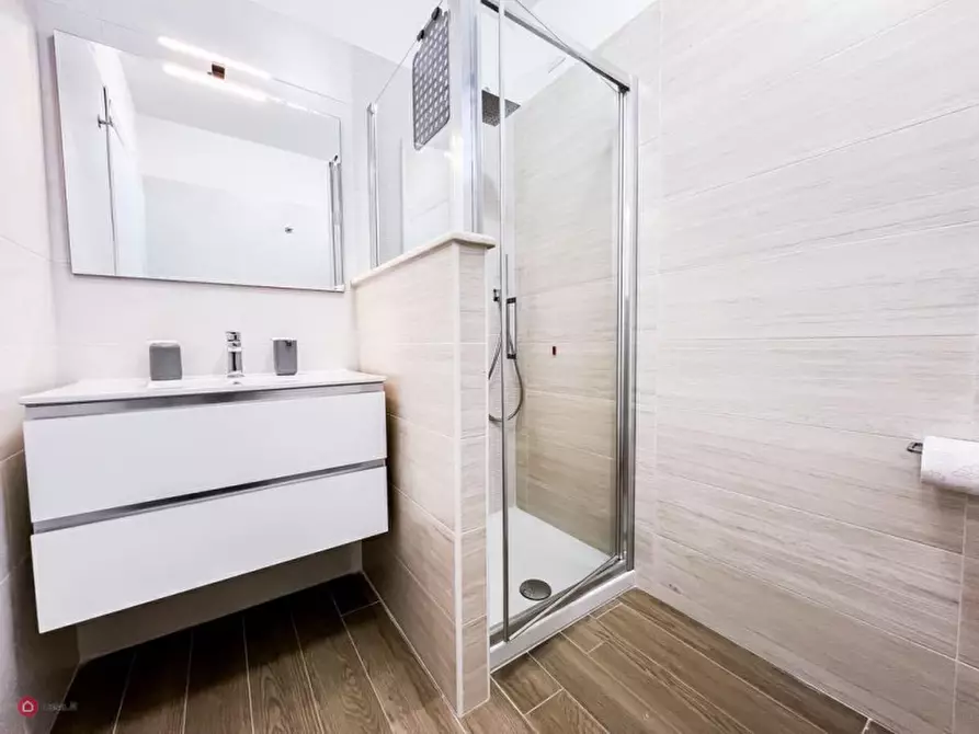 Immagine 10 di Appartamento in vendita  in via san simplicio a Olbia