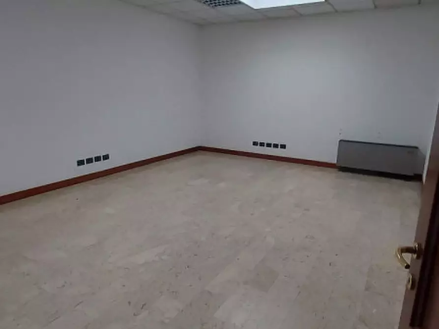 Immagine 5 di Ufficio in affitto  in via tommaseo a Padova