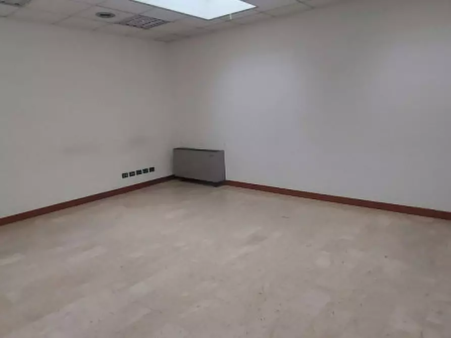 Immagine 6 di Ufficio in affitto  in via tommaseo a Padova