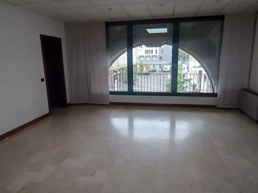 Immagine 8 di Ufficio in affitto  in via tommaseo a Padova