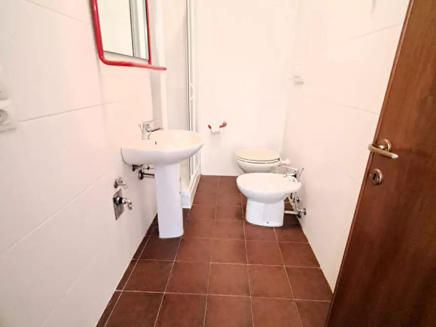 Immagine 7 di Villetta a schiera in vendita  a Passignano Sul Trasimeno