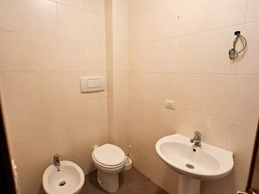 Immagine 15 di Villetta a schiera in vendita  a Passignano Sul Trasimeno