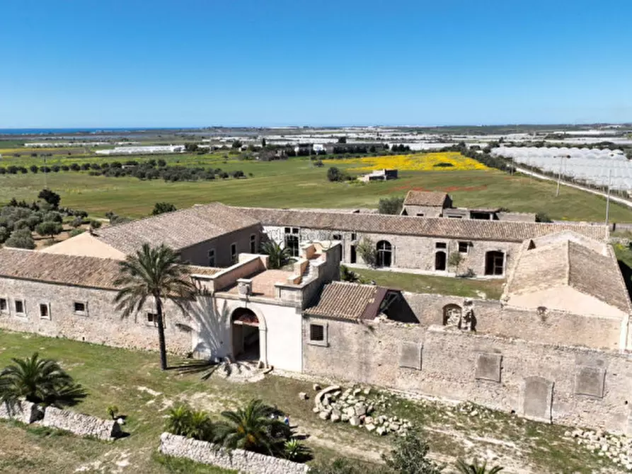 Immagine 1 di Rustico / casale in vendita  in Contrada Burgio a Noto