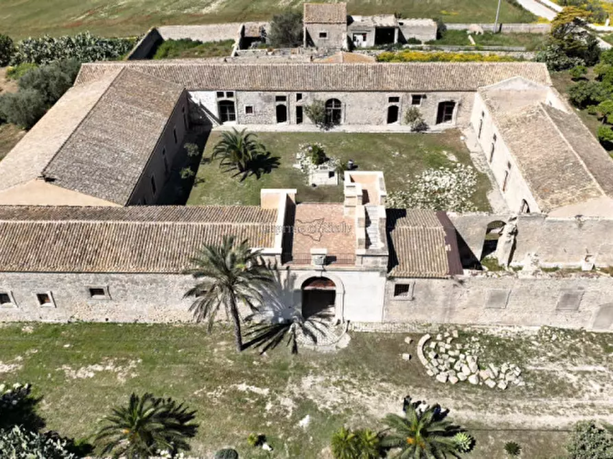 Immagine 5 di Rustico / casale in vendita  in Contrada Burgio a Noto