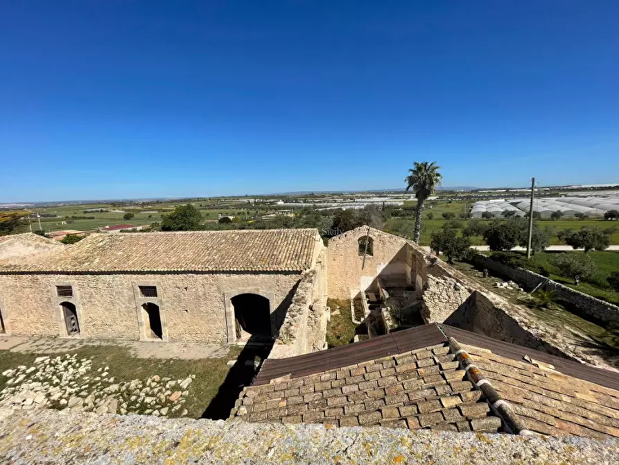 Immagine 31 di Rustico / casale in vendita  in Contrada Burgio a Noto