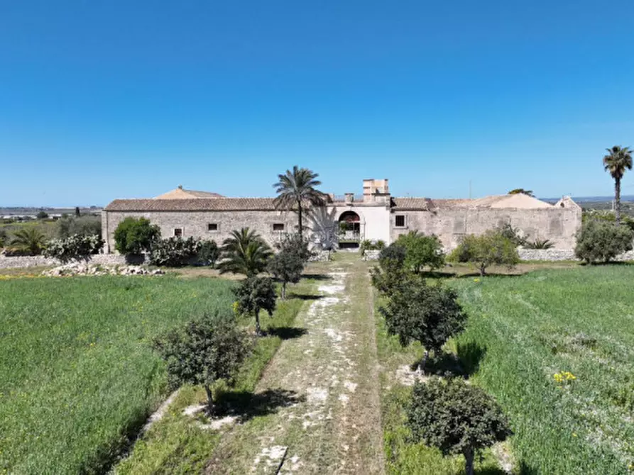 Immagine 39 di Rustico / casale in vendita  in Contrada Burgio a Noto