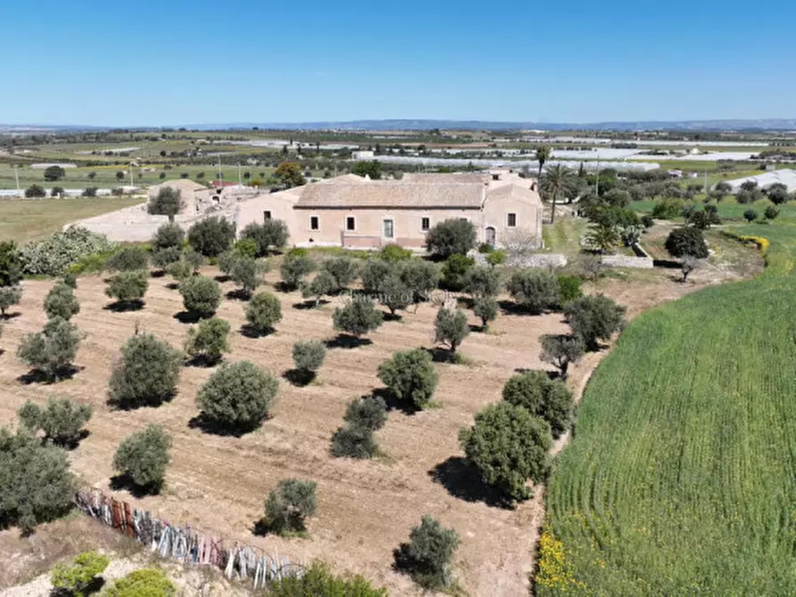 Immagine 42 di Rustico / casale in vendita  in Contrada Burgio a Noto