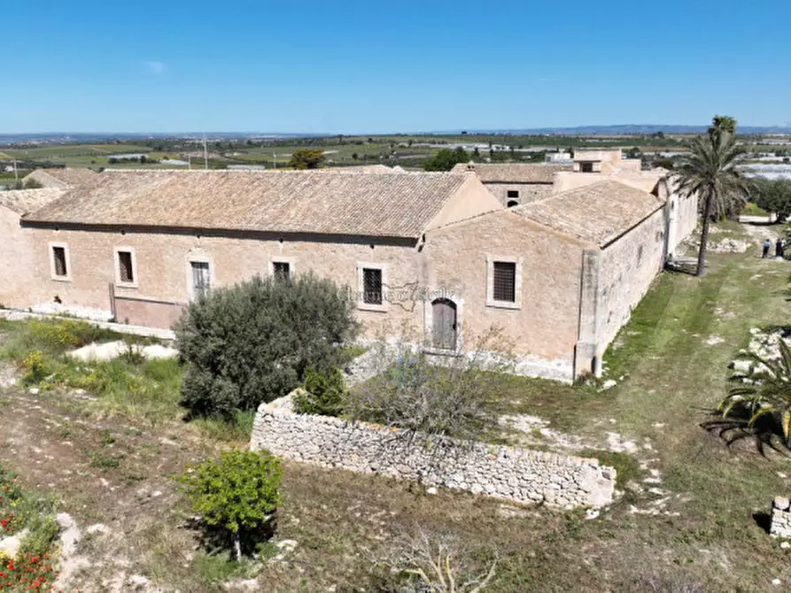 Immagine 43 di Rustico / casale in vendita  in Contrada Burgio a Noto