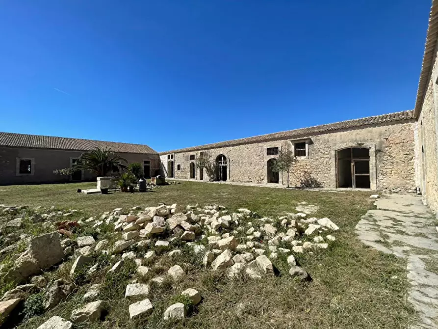 Immagine 44 di Rustico / casale in vendita  in Contrada Burgio a Noto