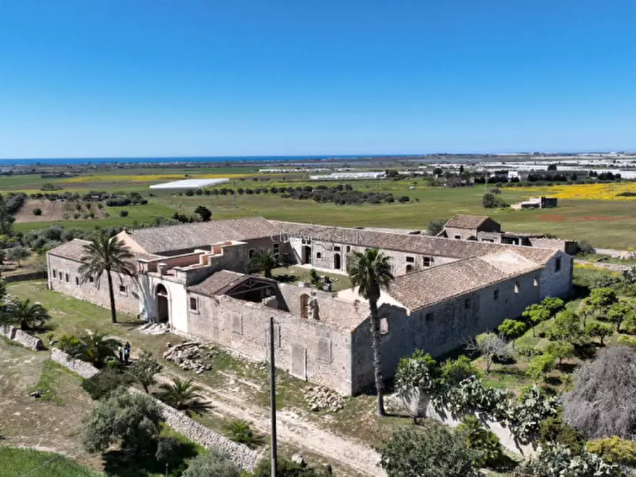 Immagine 46 di Rustico / casale in vendita  in Contrada Burgio a Noto