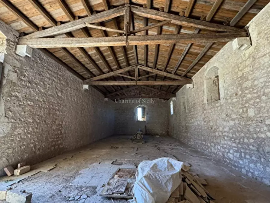 Immagine 62 di Rustico / casale in vendita  in Contrada Burgio a Noto