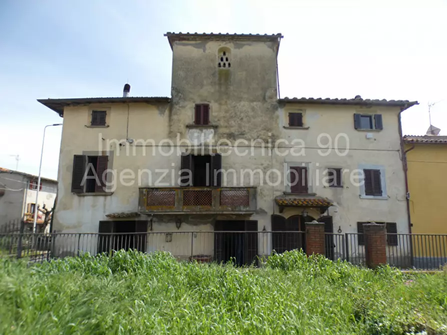 Immagine 1 di Casa indipendente in vendita  in pratantico a Arezzo