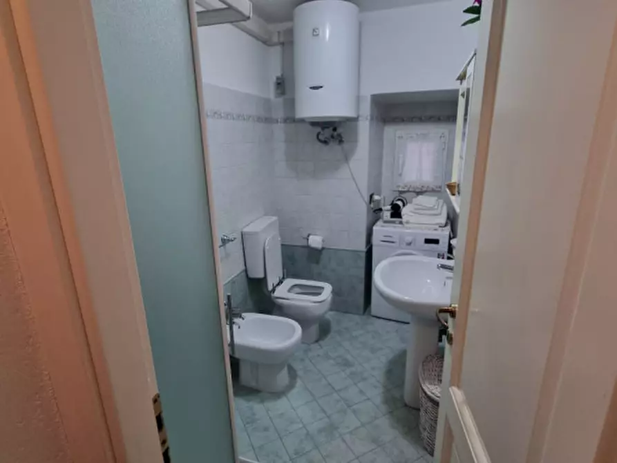 Immagine 6 di Appartamento in affitto  in via vesima a Genova