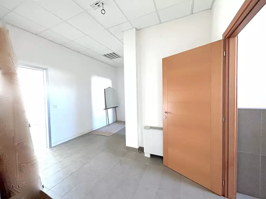 Immagine 3 di Ufficio in affitto  in VIA MENGHI a Savignano Sul Rubicone