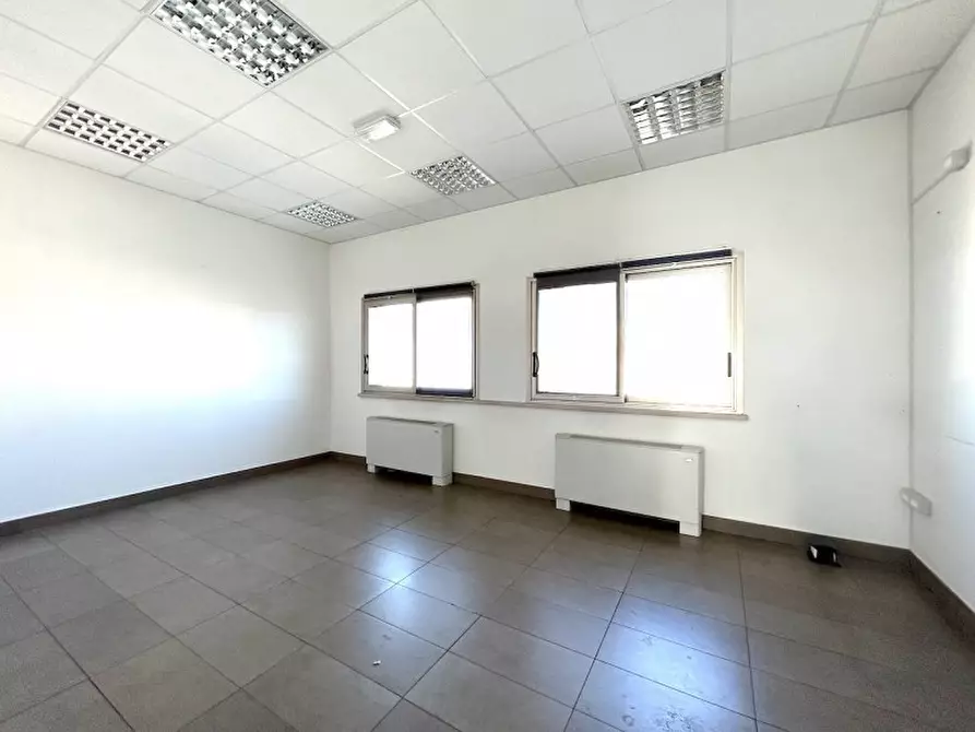 Immagine 4 di Ufficio in affitto  in VIA MENGHI a Savignano Sul Rubicone