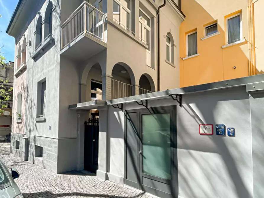 Immagine 1 di Casa indipendente in vendita  in via Venezia a Bolzano