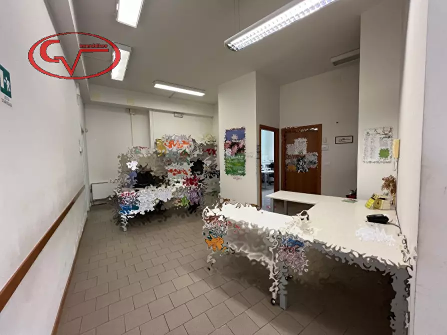 Immagine 5 di Negozio in vendita  in via puccini a Montevarchi