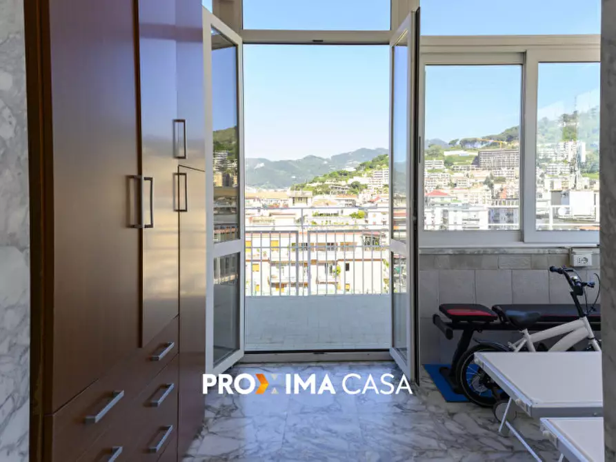 Immagine 10 di Appartamento in vendita  in Via XX Settembre 14 a Salerno