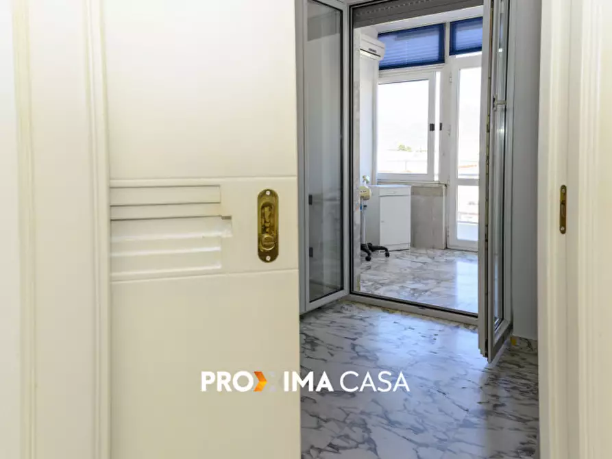 Immagine 12 di Appartamento in vendita  in Via XX Settembre 14 a Salerno