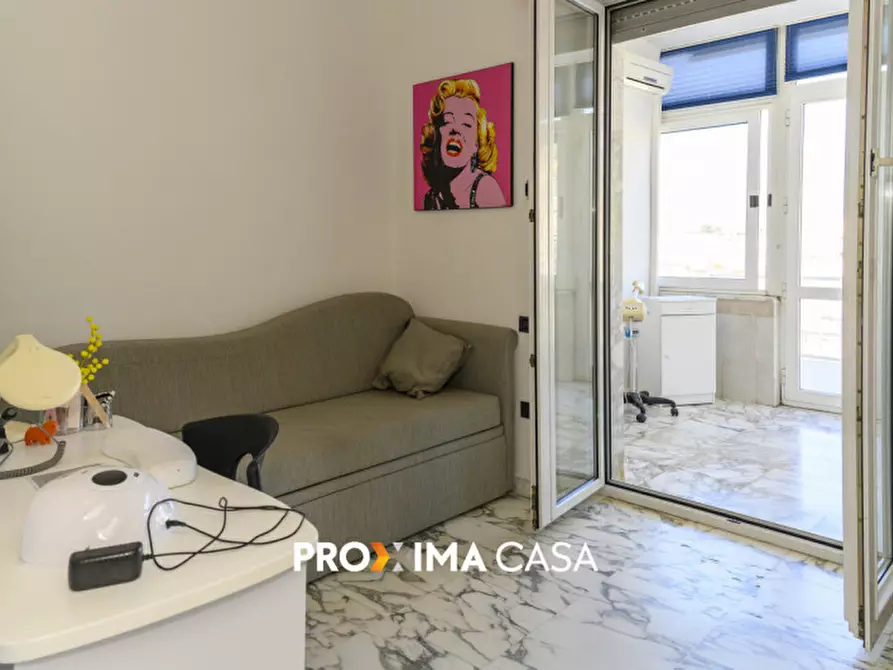 Immagine 13 di Appartamento in vendita  in Via XX Settembre 14 a Salerno