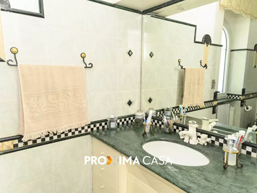 Immagine 26 di Appartamento in vendita  in Via XX Settembre 14 a Salerno