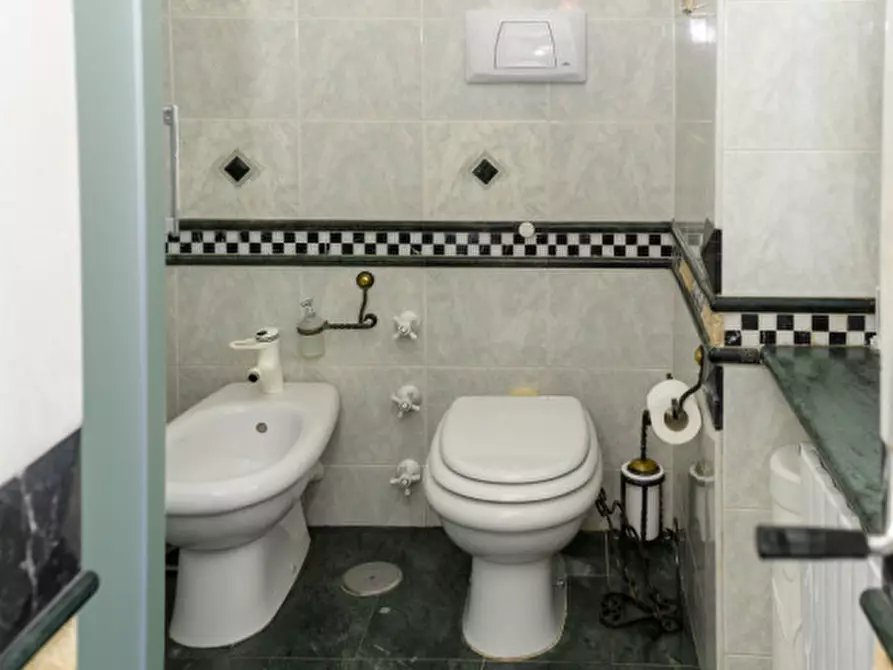 Immagine 27 di Appartamento in vendita  in Via XX Settembre 14 a Salerno