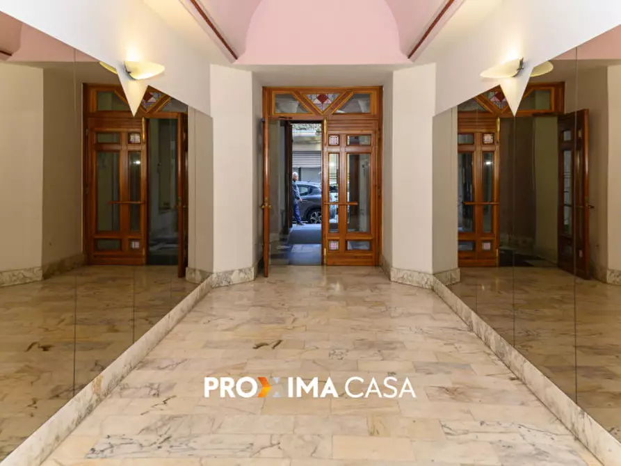 Immagine 43 di Appartamento in vendita  in Via XX Settembre 14 a Salerno