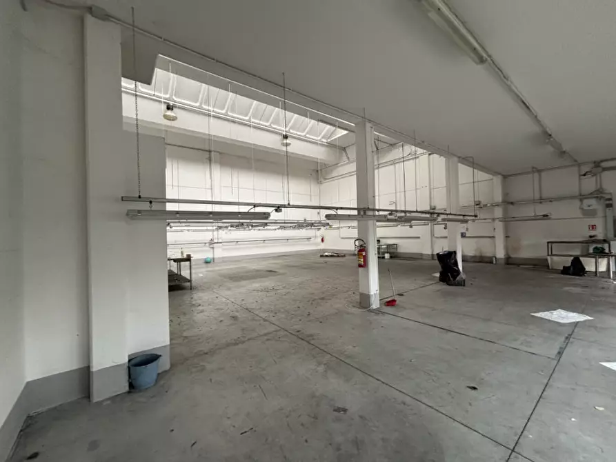 Immagine 21 di Capannone industriale in affitto  in VIA PISTELLI a Signa