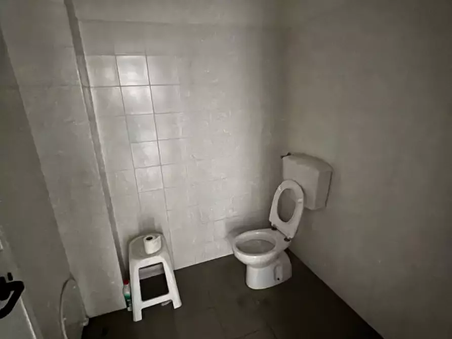 Immagine 28 di Capannone industriale in affitto  in VIA PISTELLI a Signa