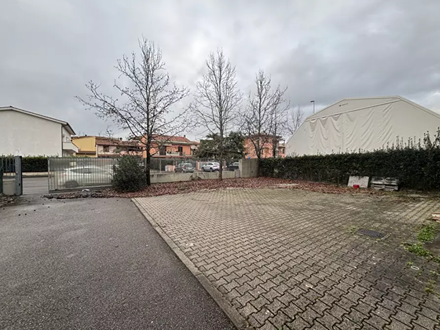 Immagine 35 di Capannone industriale in affitto  in VIA PISTELLI a Signa