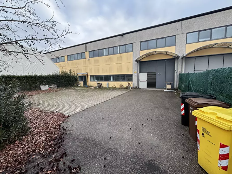 Immagine 36 di Capannone industriale in affitto  in VIA PISTELLI a Signa