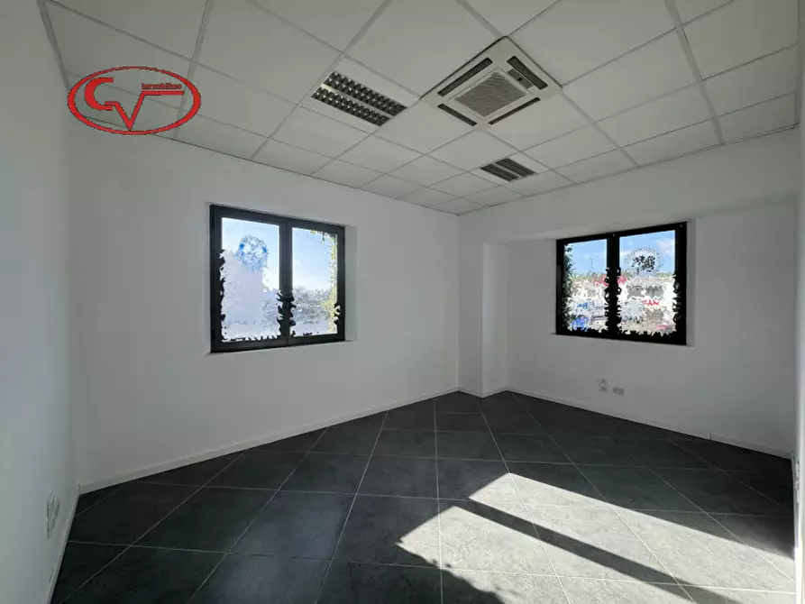 Immagine 5 di Ufficio in affitto  in vua alinari a Montevarchi