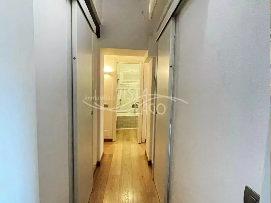 Immagine 11 di Appartamento in vendita  in Via Rusconi a Como