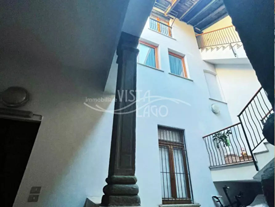 Immagine 17 di Appartamento in vendita  in Via Rusconi a Como