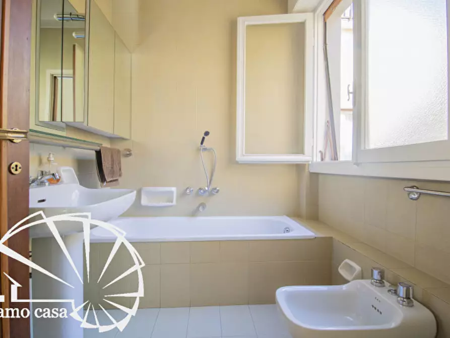 Immagine 15 di Appartamento in vendita  a Prato