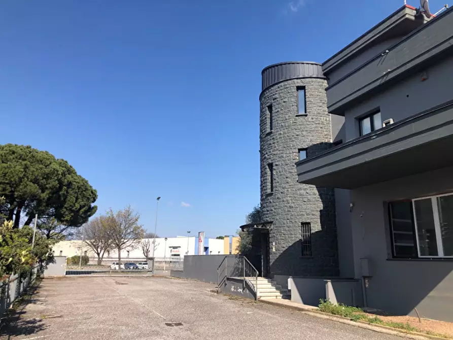 Immagine 7 di Attività commerciale in vendita  in strada padana superiore a Mazzano