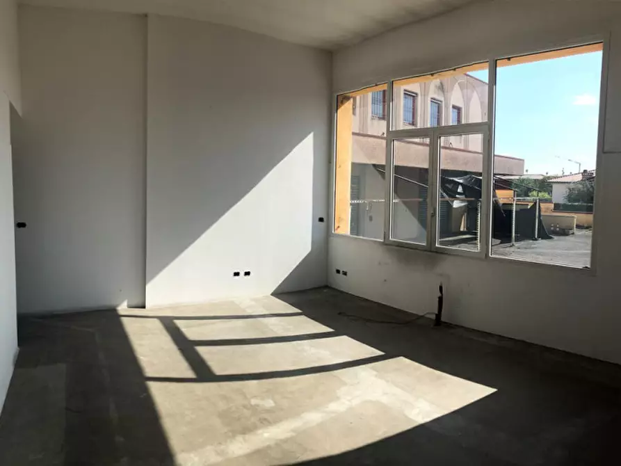 Immagine 12 di Attività commerciale in vendita  in strada padana superiore a Mazzano