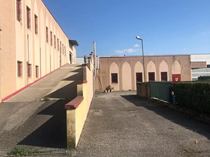 Immagine 26 di Attività commerciale in vendita  in strada padana superiore a Mazzano