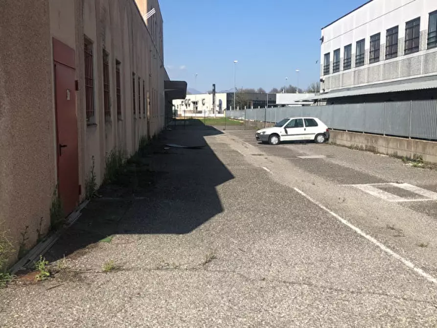 Immagine 29 di Attività commerciale in vendita  in strada padana superiore a Mazzano