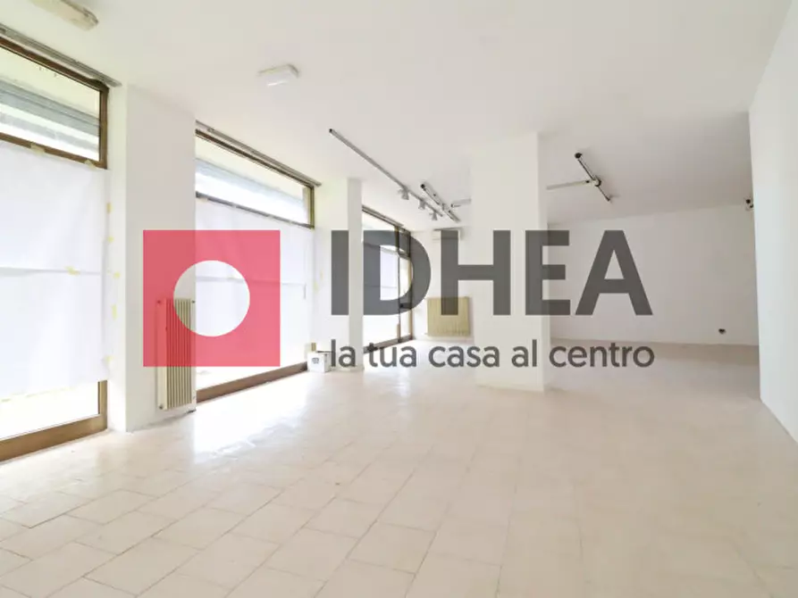 Immagine 3 di Negozio in affitto  in VIA CASTELLO D'AMORE a Treviso