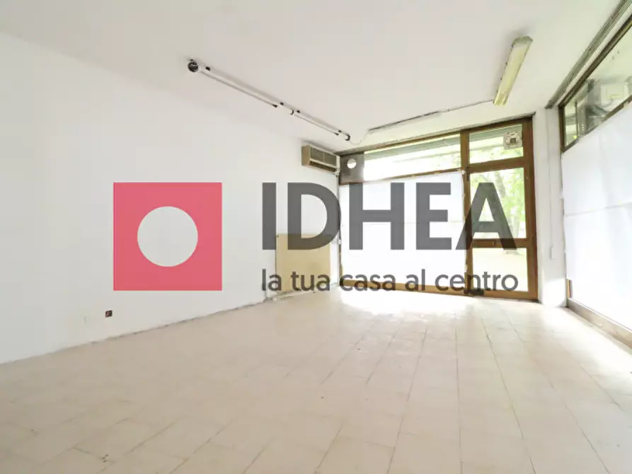 Immagine 12 di Negozio in affitto  in VIA CASTELLO D'AMORE a Treviso