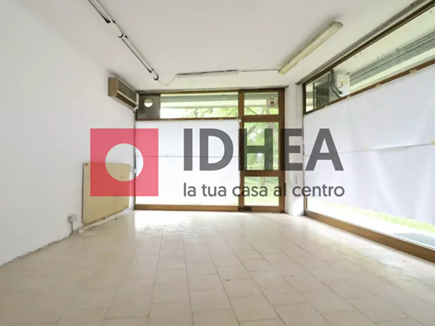 Immagine 13 di Negozio in affitto  in VIA CASTELLO D'AMORE a Treviso